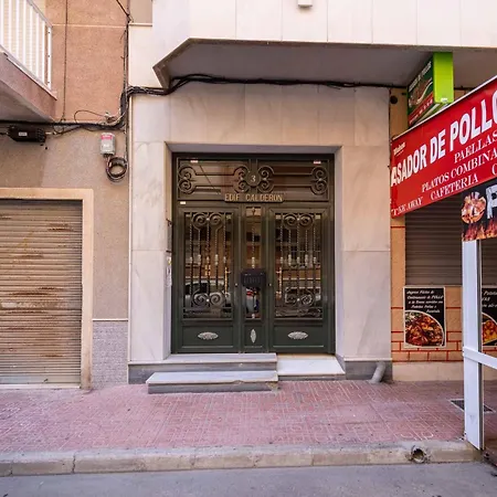 Appartement Calle Dinamarca 3 , Beautiful One Bedroom Appartment, Recently Renovated, 1 Min From Locos Torrevieja