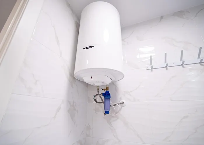 Calle Dinamarca 3 , Beautiful One Bedroom Appartment, Recently Renovated, 1 Min From Locos Apartment