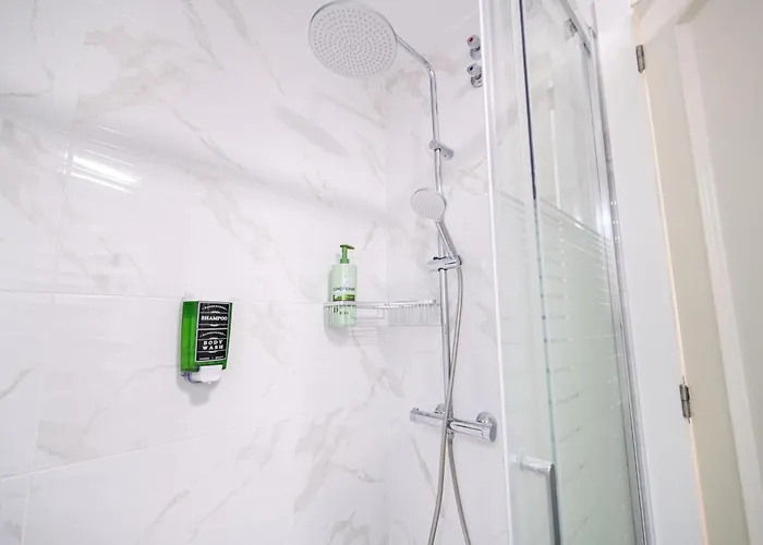 Apartment Calle Dinamarca 3 , Beautiful One Bedroom Appartment, Recently Renovated, 1 Min From Locos