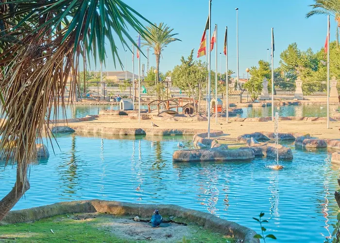 Calle Dinamarca 3 , Beautiful One Bedroom Appartment, Recently Renovated, 1 Min From Locos *