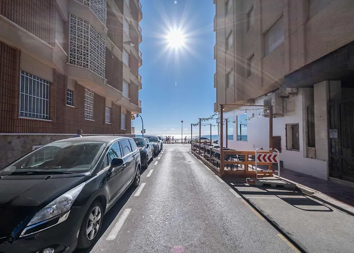 Calle Dinamarca 3 , Beautiful One Bedroom Appartment, Recently Renovated, 1 Min From Locos Torrevieja